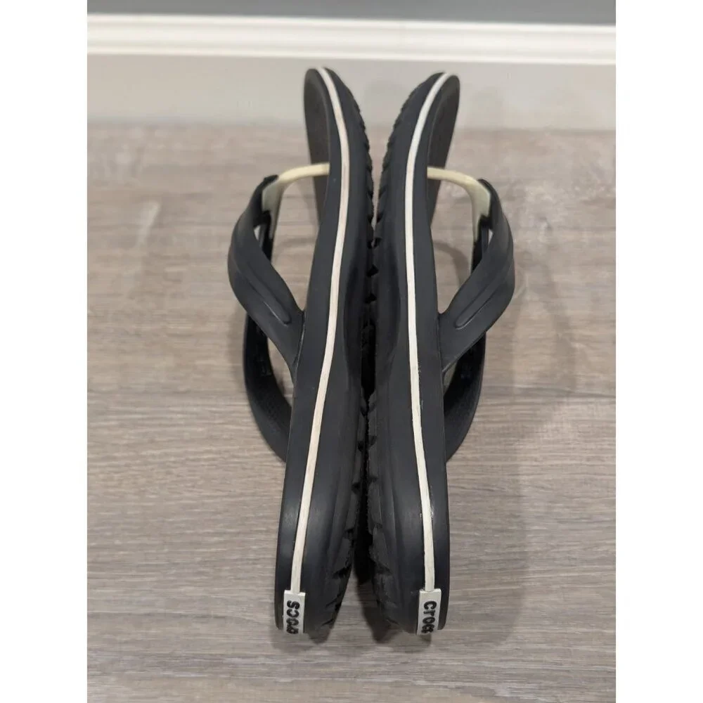 CROCS Black Leather rubber Thong Sandals Men’s Size 9 Women's Sz 11 Comfort